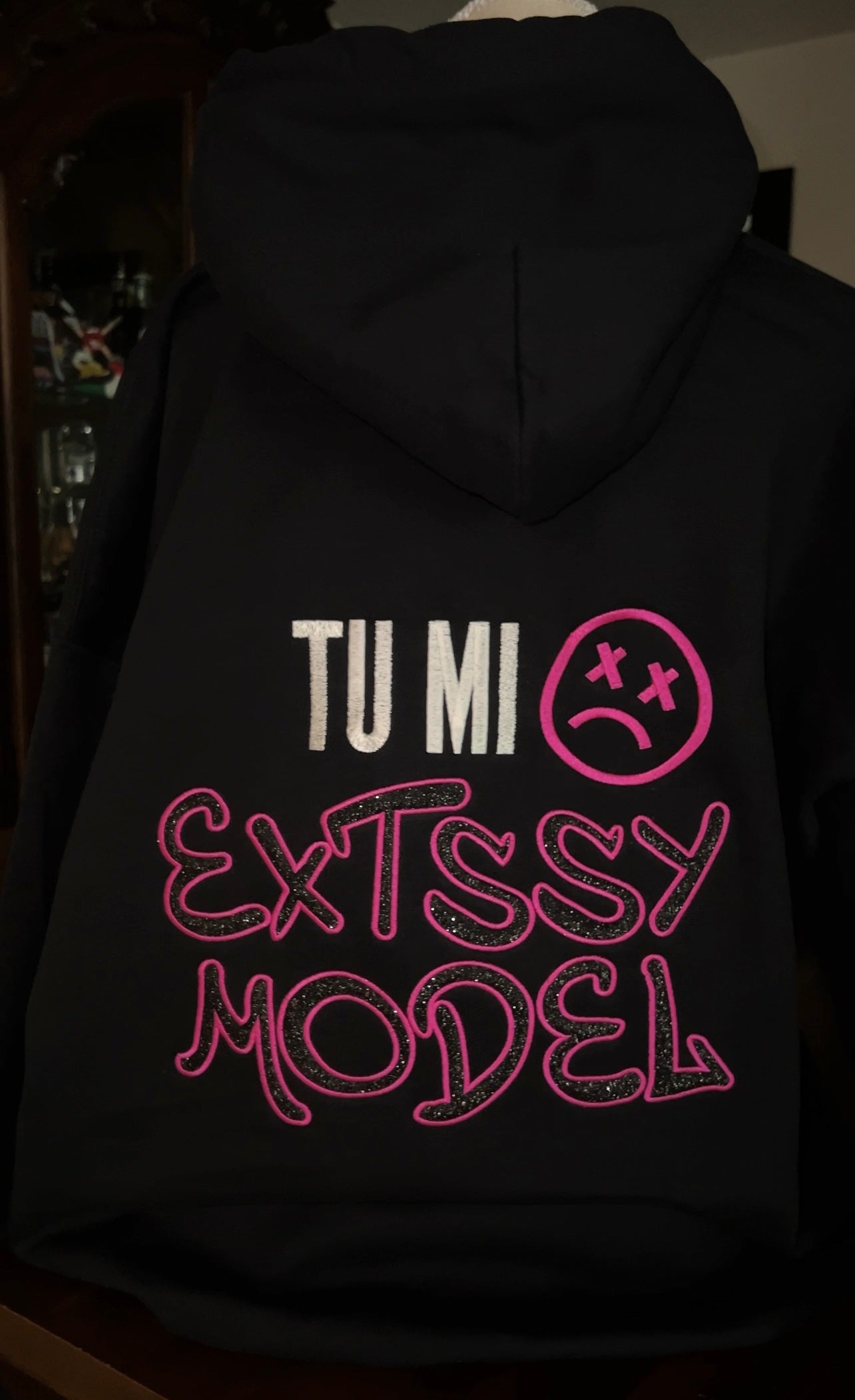 Extssy Model Tshirt/Hoodie 🩷
