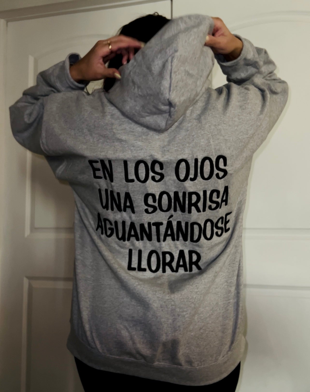 Una sonrisa hoodie 🖤