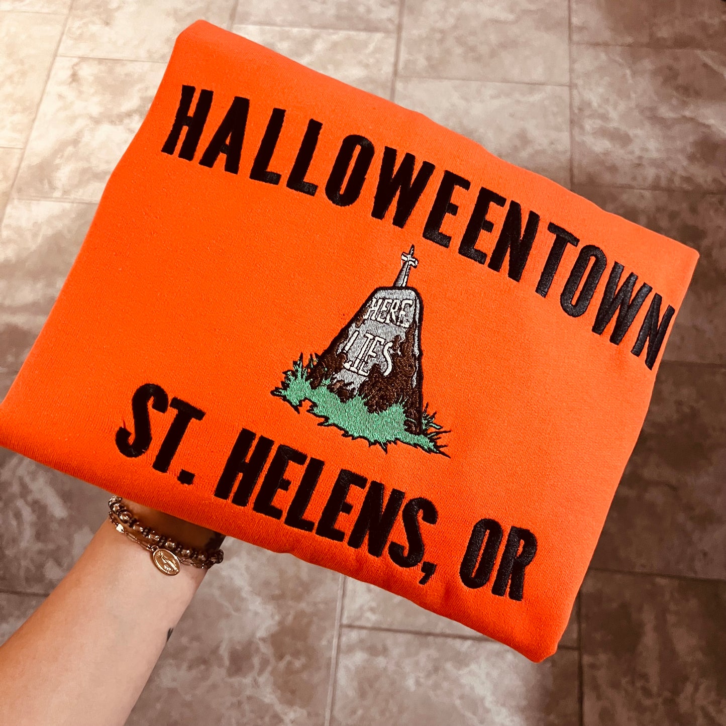 Halloweentown Crewneck 🧡